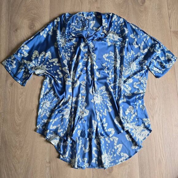 Free People Intimately Crepe Shirt Top Women's Small Blue 100% Polyester Floral - Picture 1 of 6